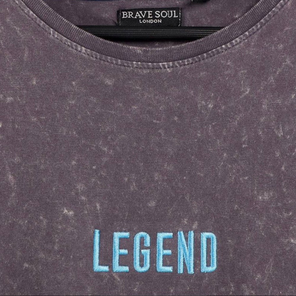 𝗟𝗘𝗚𝗘𝗡𝗗 T-Shirt